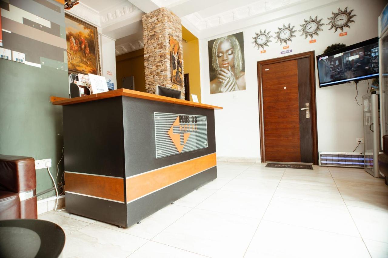 Plus 33 Hotel Nungua Kültér fotó