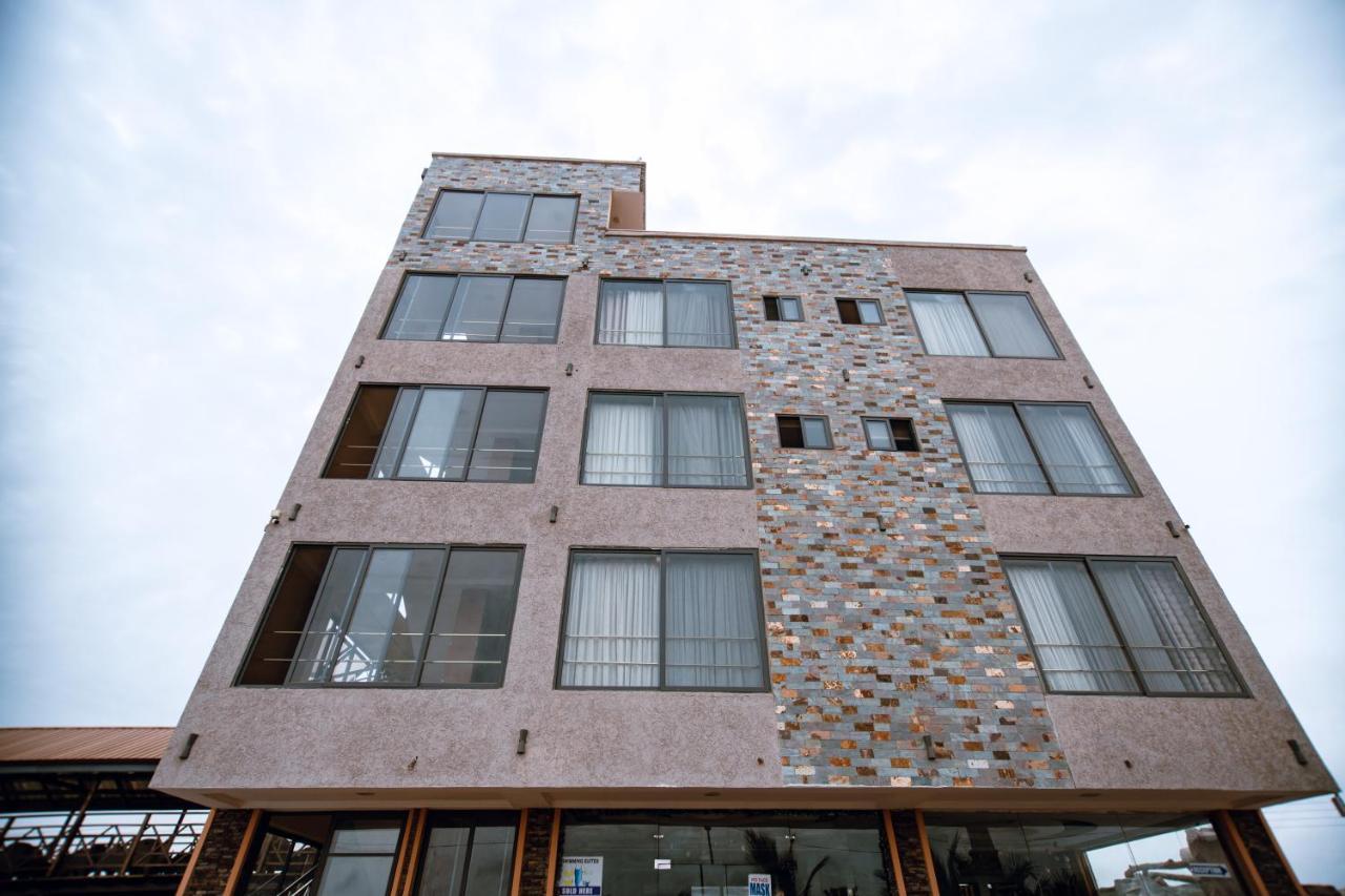 Plus 33 Hotel Nungua Kültér fotó