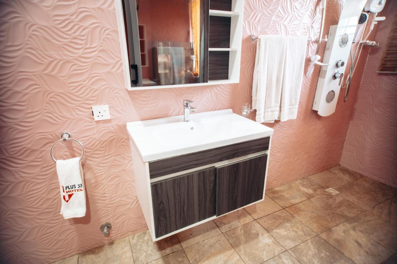 Plus 33 Hotel Nungua Kültér fotó