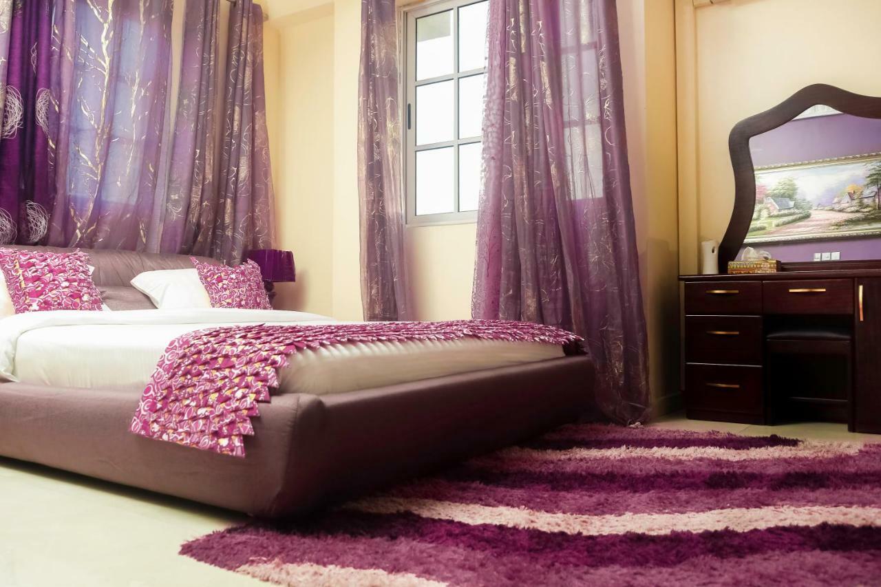 Plus 33 Hotel Nungua Kültér fotó